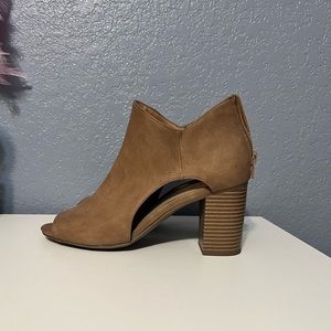 Brown open toed heels size 7
